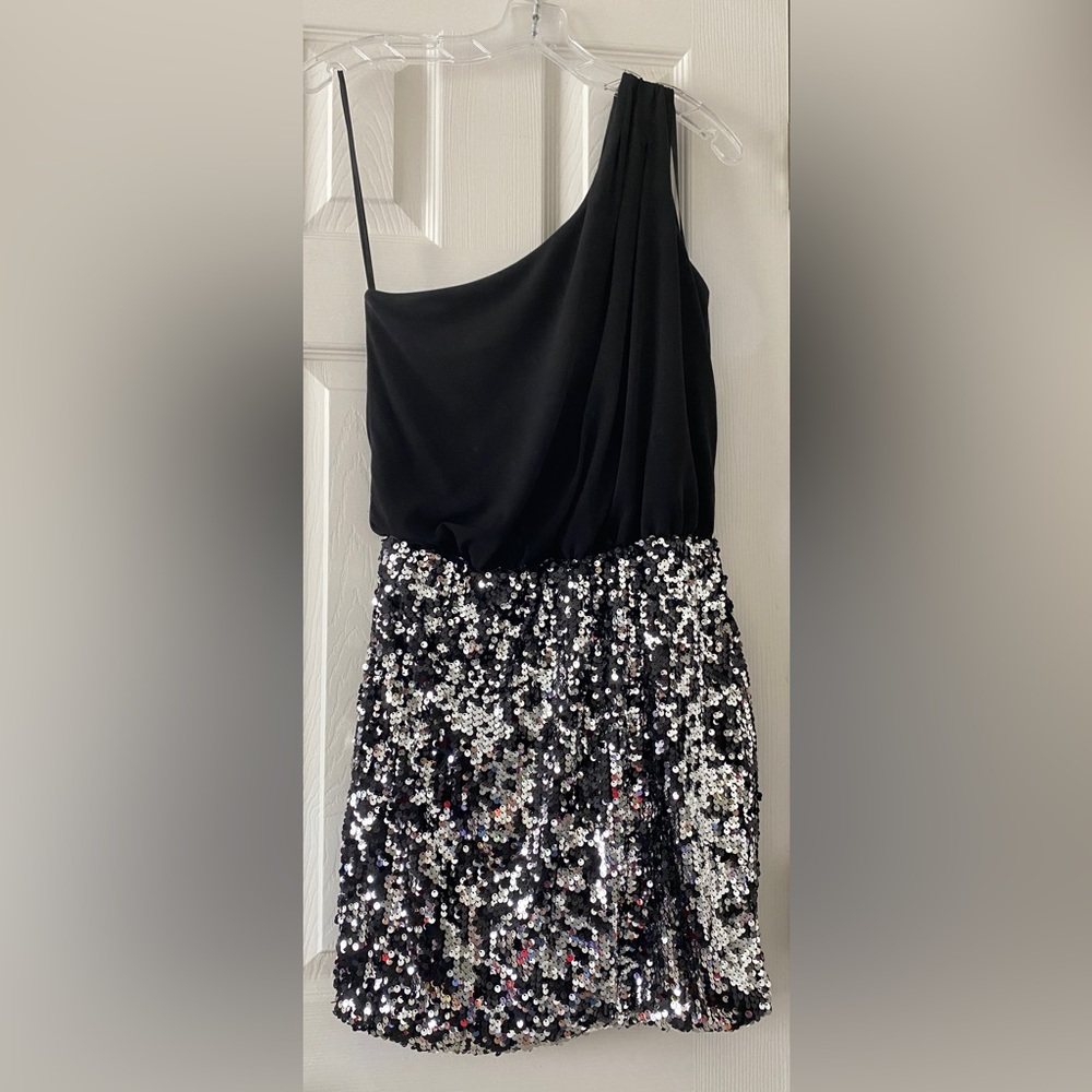 City Triangles One Shoulder Black & Silver Sequins Mini Dress